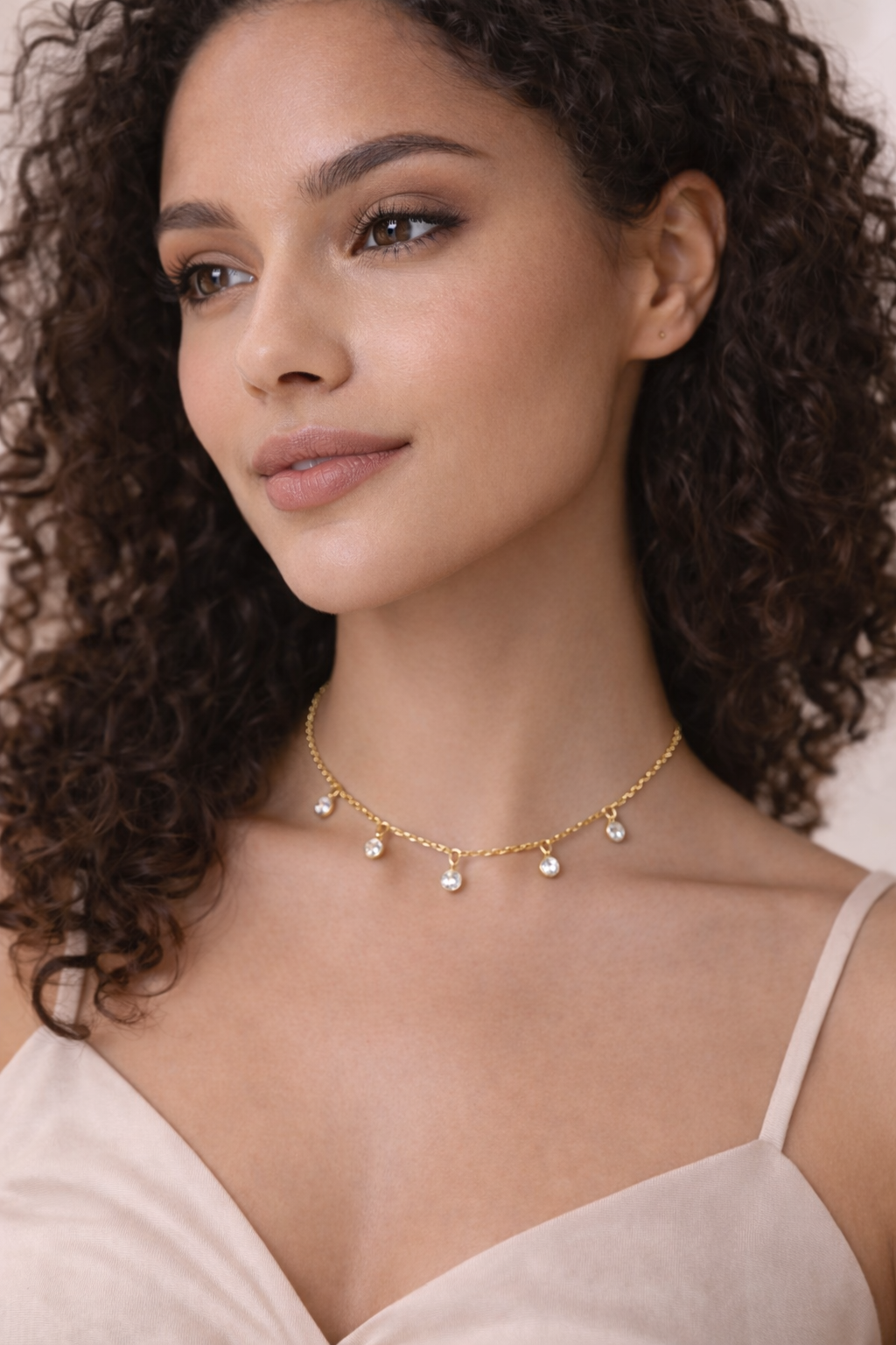 Choker Com Pingente Oval Cristal