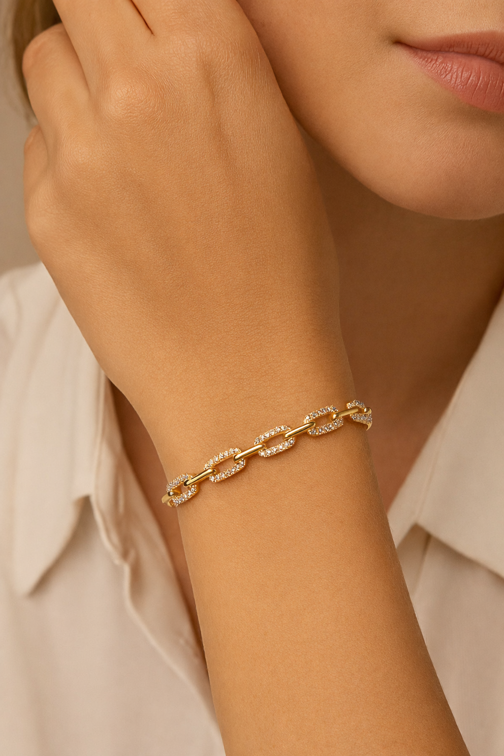Pulseira com Elos regulares e Zircônia